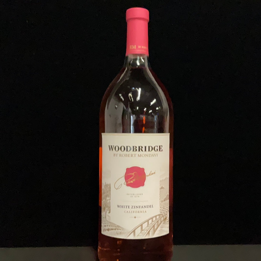 Woodbridge White Zinfandel 1.5L
