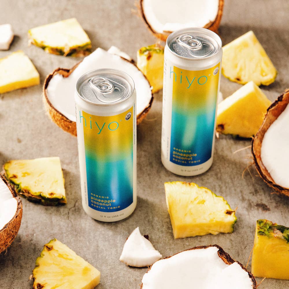 Hiyo N/A Pinedapple Coconut 12oz Cans (4pk)