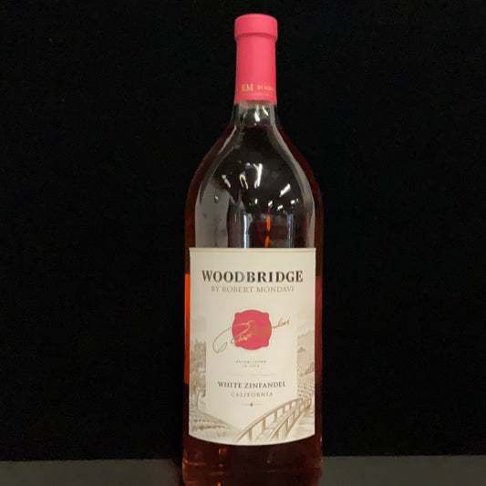 Woodbridge White Zinfandel 1.5L