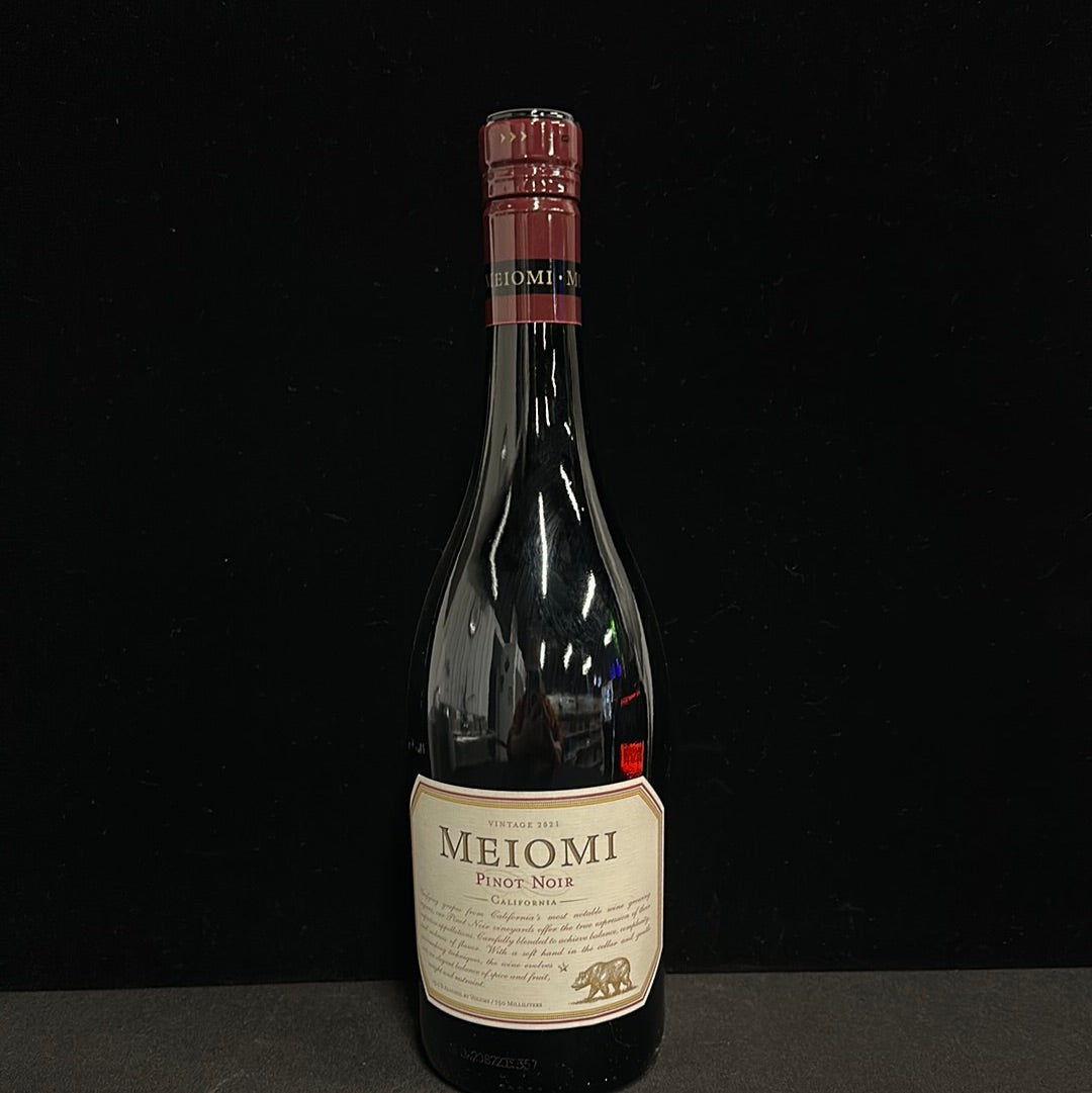 Meiomi Pinot Noir 750mL